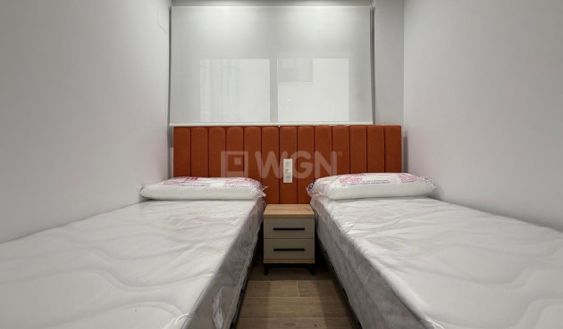 Reventa - Apartamento / piso - Torrevieja - Estacion De Autobuses
