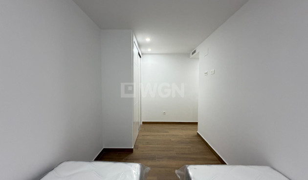 Reventa - Apartamento / piso - Torrevieja - Estacion De Autobuses