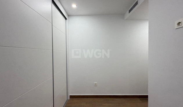 Reventa - Apartamento / piso - Torrevieja - Estacion De Autobuses