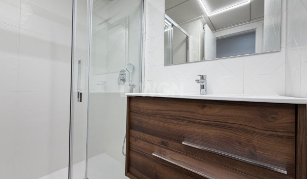 Reventa - Apartamento / piso - Torrevieja - Estacion De Autobuses