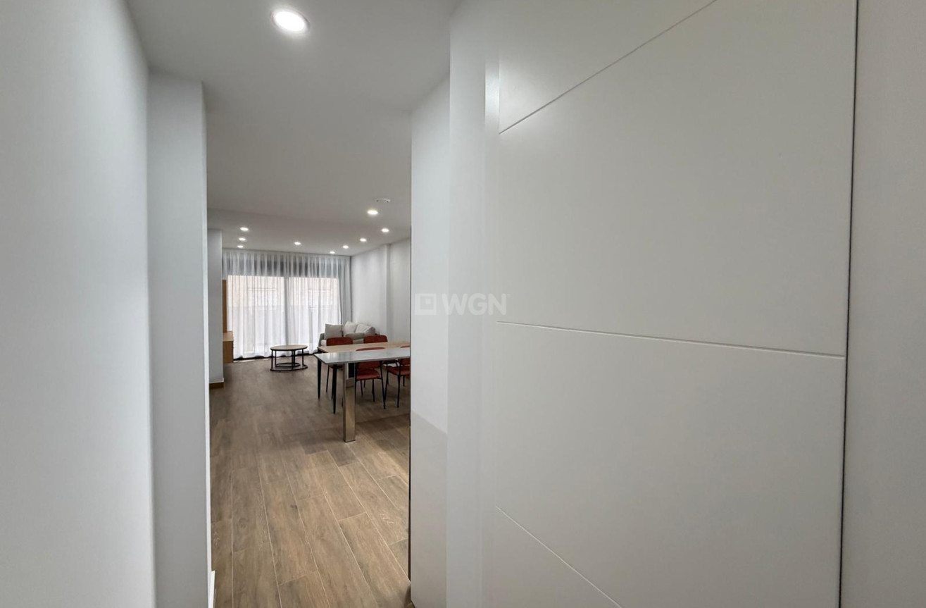 Reventa - Apartamento / piso - Torrevieja - Estacion De Autobuses