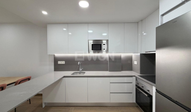 Reventa - Apartamento / piso - Torrevieja - Estacion De Autobuses