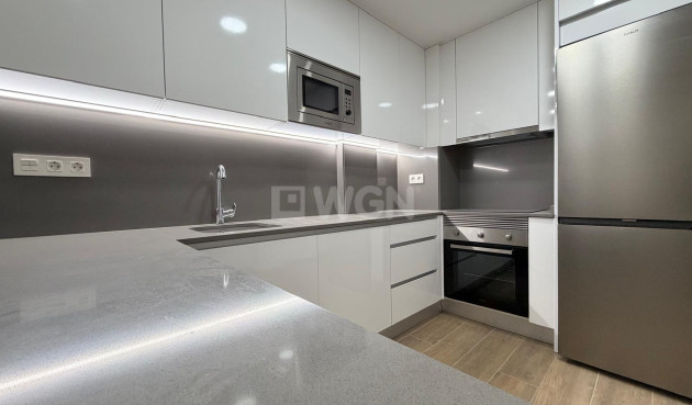 Reventa - Apartamento / piso - Torrevieja - Estacion De Autobuses
