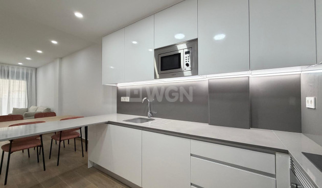 Reventa - Apartamento / piso - Torrevieja - Estacion De Autobuses