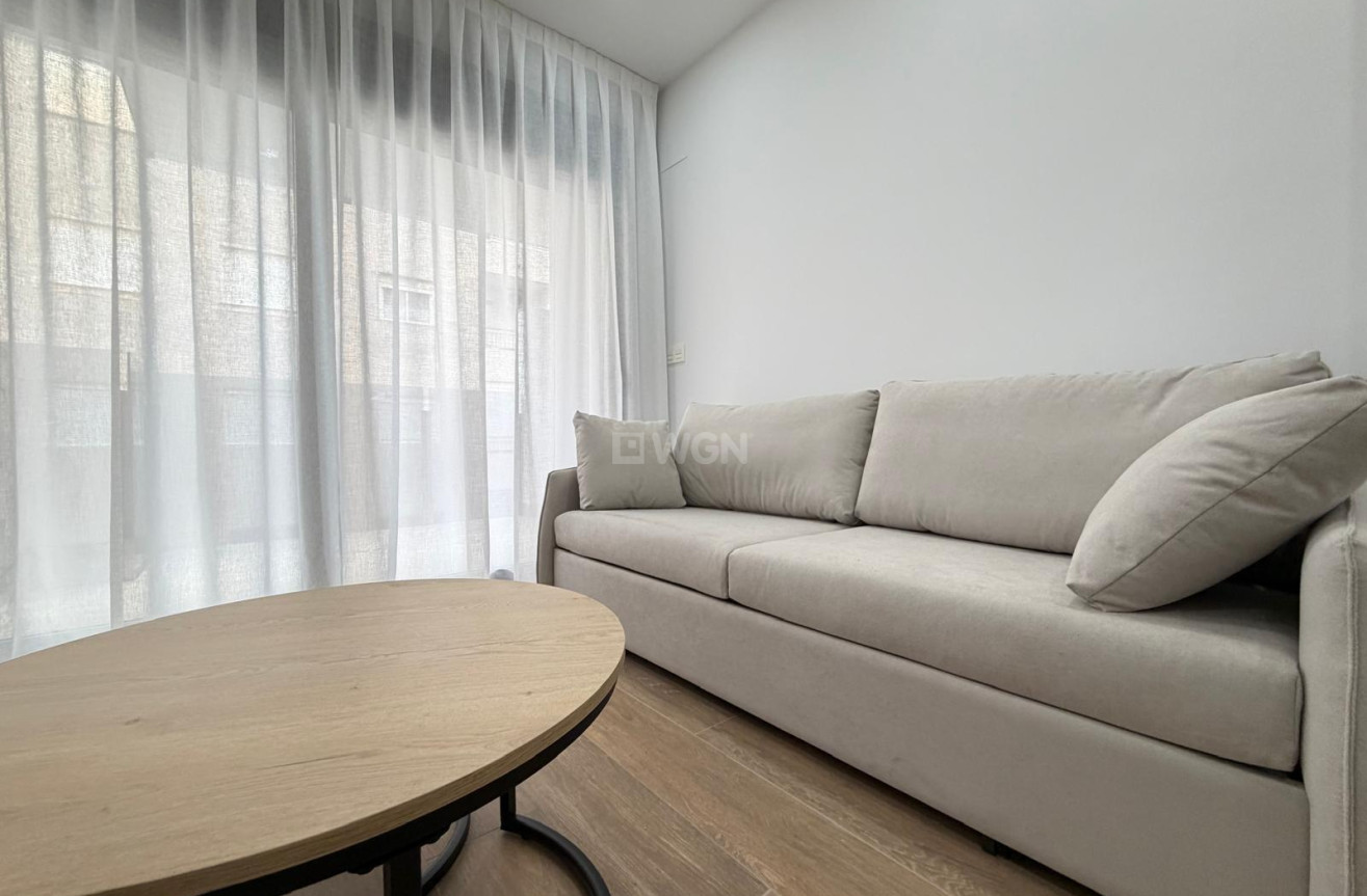Reventa - Apartamento / piso - Torrevieja - Estacion De Autobuses