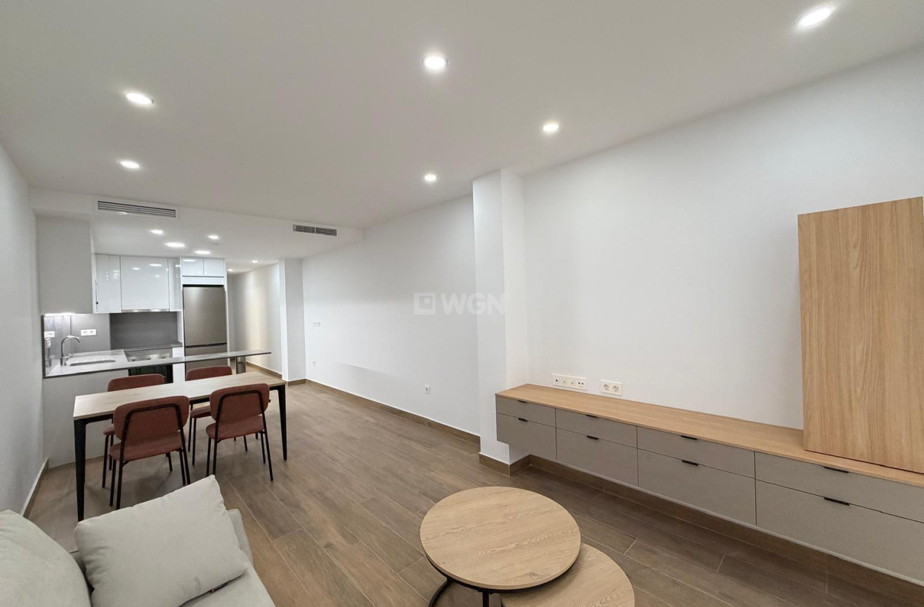 Reventa - Apartamento / piso - Torrevieja - Estacion De Autobuses