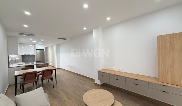 Reventa - Apartamento / piso - Torrevieja - Estacion De Autobuses