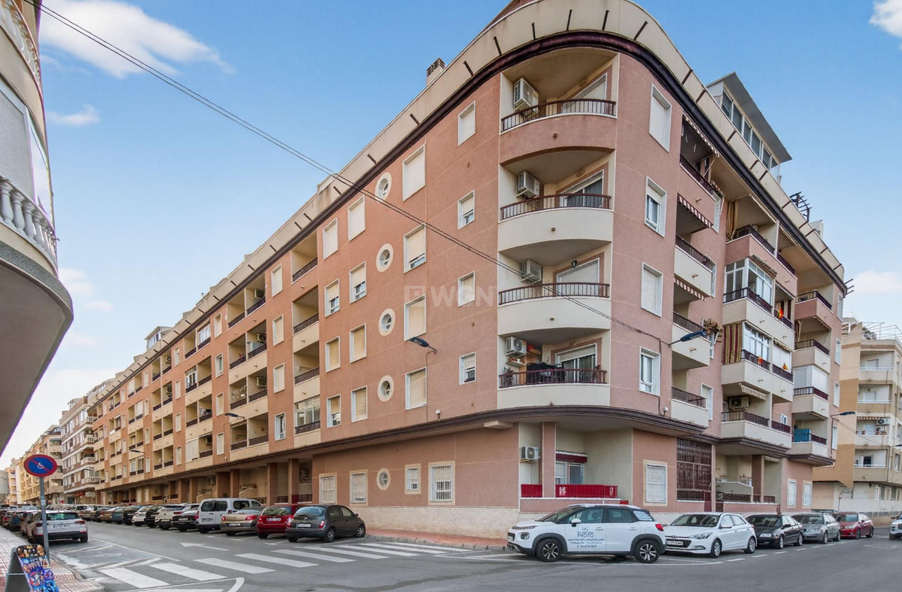 Resale - Apartment / flat - Torrevieja - PARQUE DE LAS NACIONES