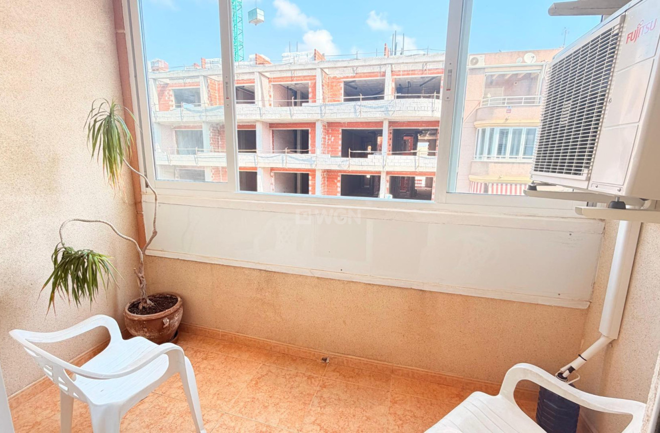 Odsprzedaż - Mieszkanie w bloku - Torrevieja - Curva Del Palangre