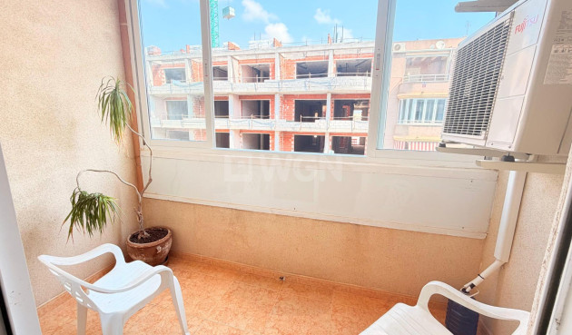 Odsprzedaż - Mieszkanie w bloku - Torrevieja - Curva Del Palangre