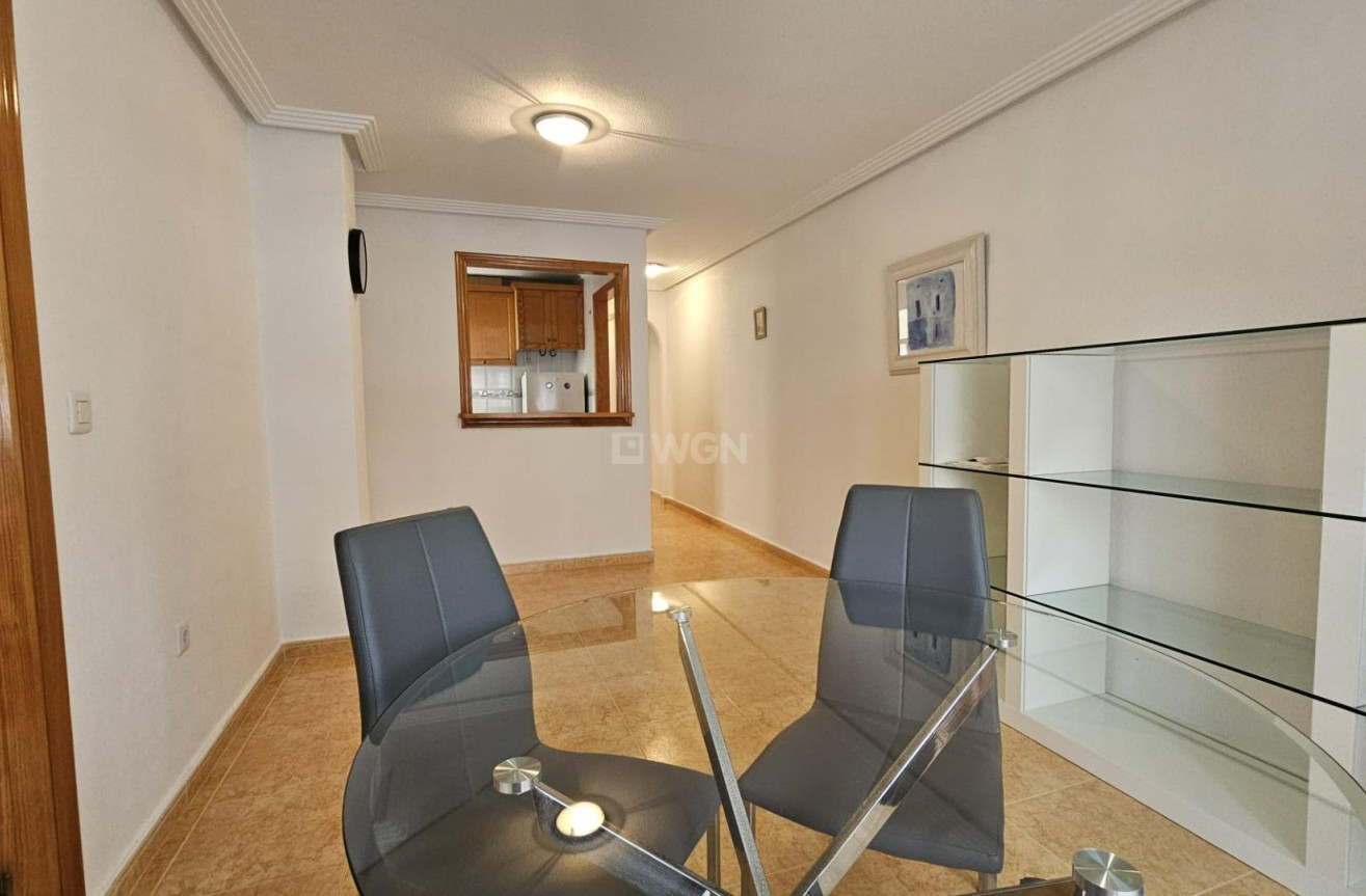 Odsprzedaż - Mieszkanie w bloku - Torrevieja - Curva Del Palangre