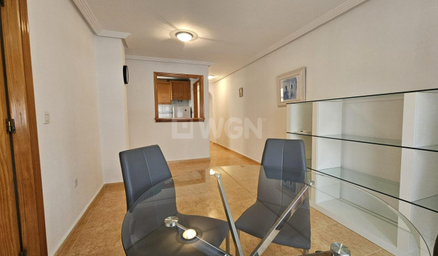 Odsprzedaż - Mieszkanie w bloku - Torrevieja - Curva Del Palangre