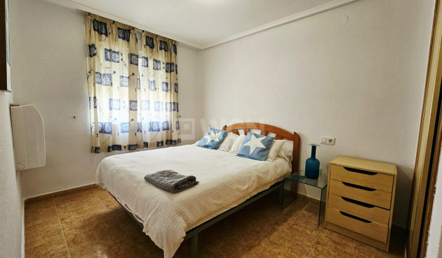Odsprzedaż - Mieszkanie w bloku - Torrevieja - Curva Del Palangre