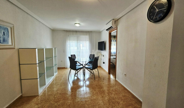 Odsprzedaż - Mieszkanie w bloku - Torrevieja - Curva Del Palangre