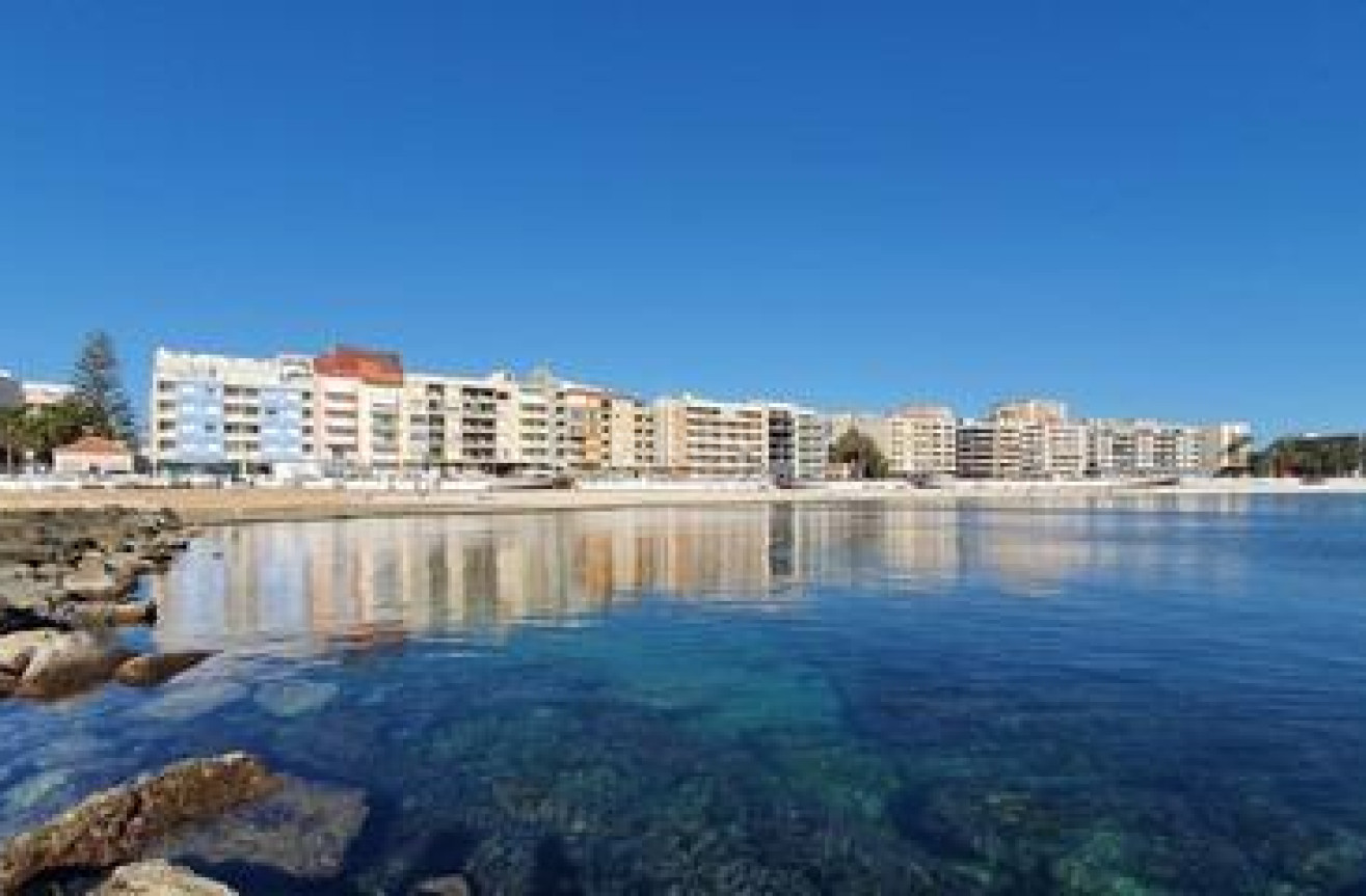 Odsprzedaż - Mieszkanie w bloku - Torrevieja - Curva Del Palangre