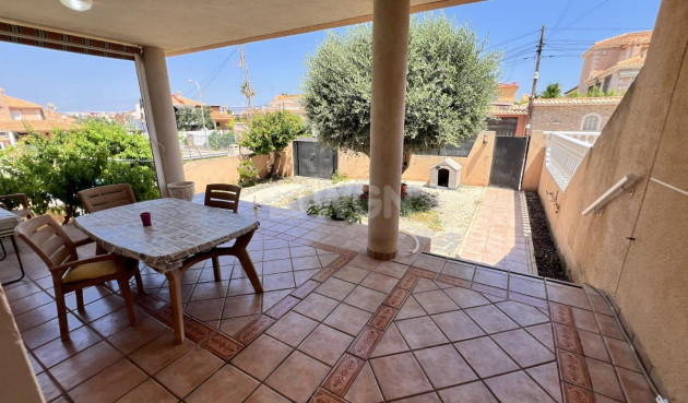 Odsprzedaż - Villa - Torrevieja - aguas nuevas