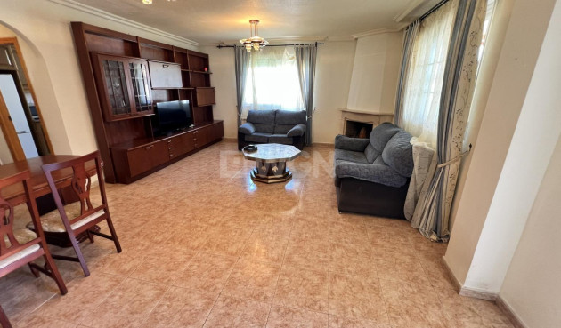 Odsprzedaż - Villa - Torrevieja - aguas nuevas
