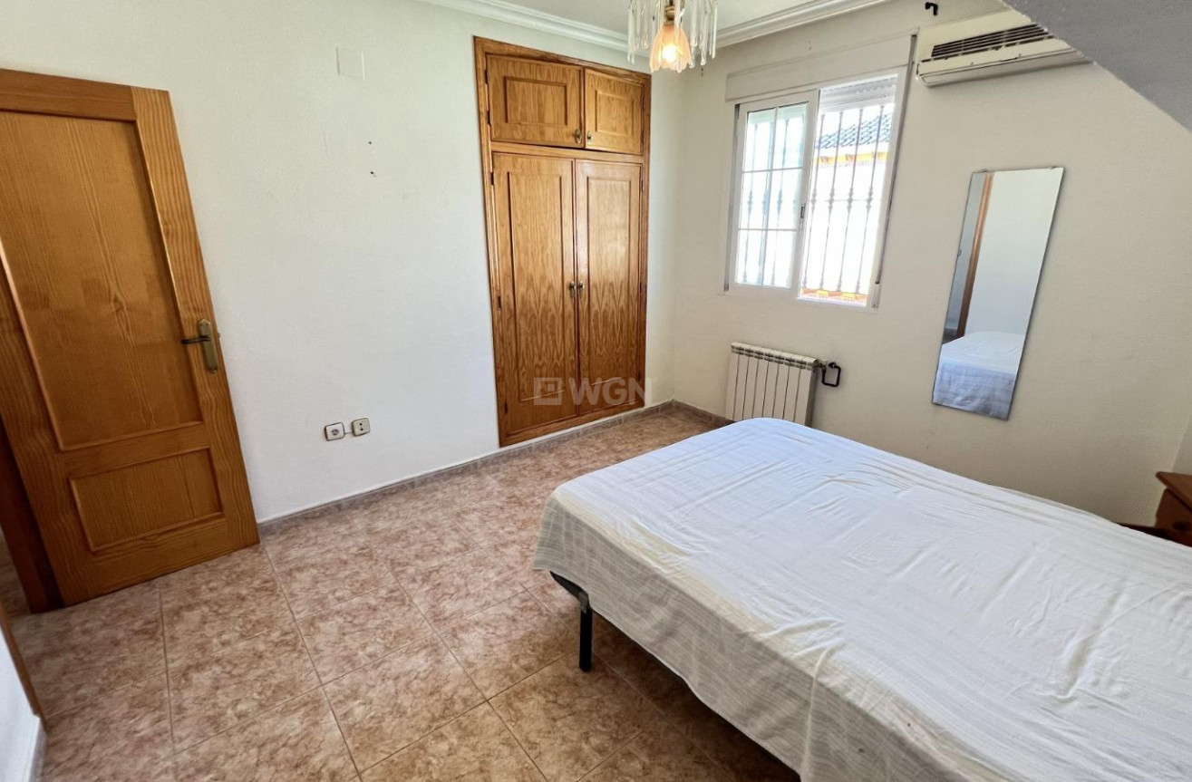 Odsprzedaż - Villa - Torrevieja - aguas nuevas