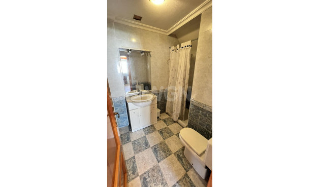 Odsprzedaż - Villa - Torrevieja - aguas nuevas