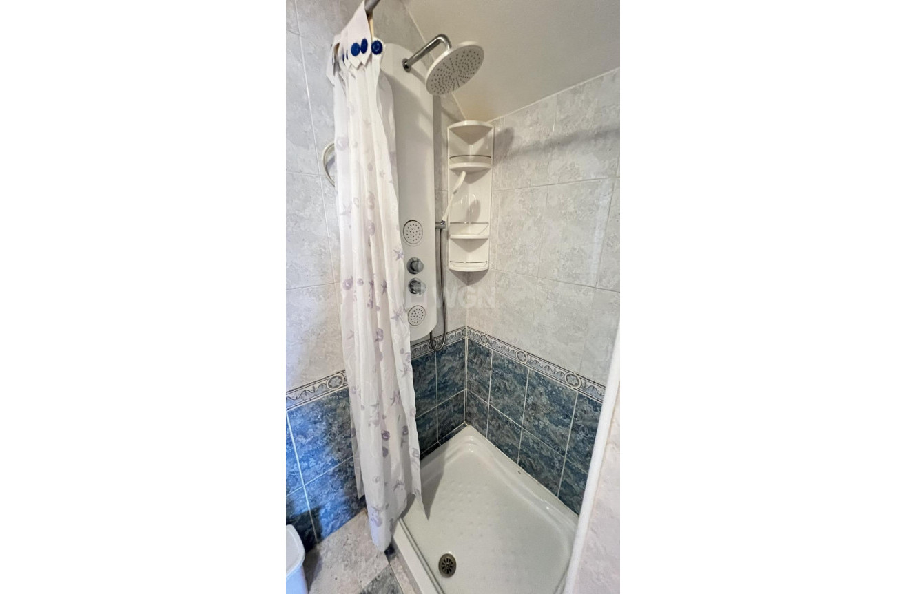 Odsprzedaż - Villa - Torrevieja - aguas nuevas