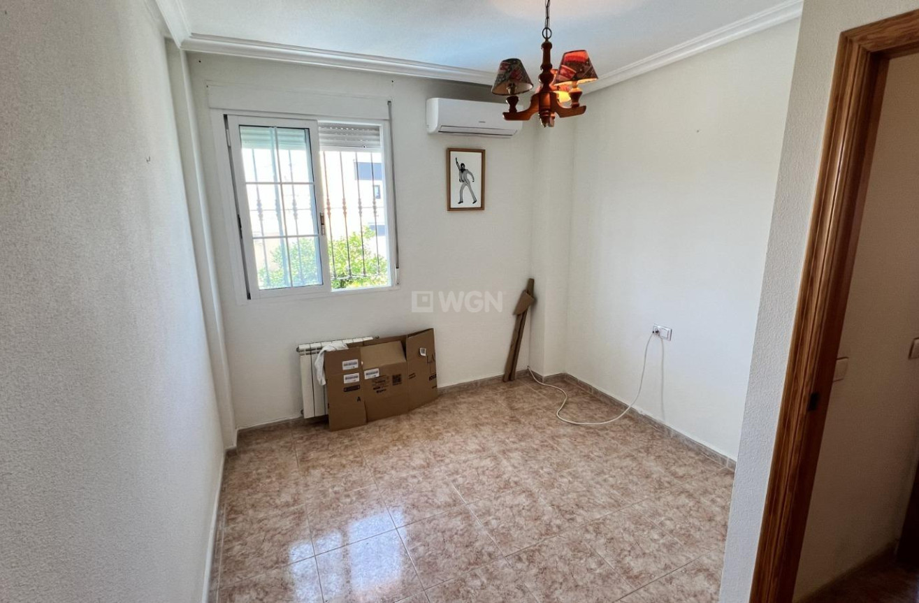 Odsprzedaż - Villa - Torrevieja - aguas nuevas