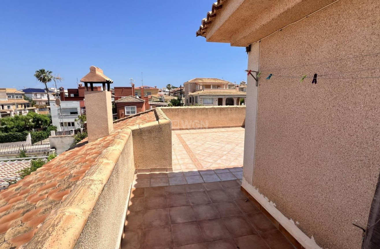 Odsprzedaż - Villa - Torrevieja - aguas nuevas