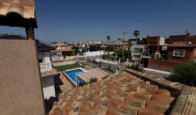 Odsprzedaż - Villa - Torrevieja - aguas nuevas