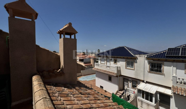 Odsprzedaż - Villa - Torrevieja - aguas nuevas