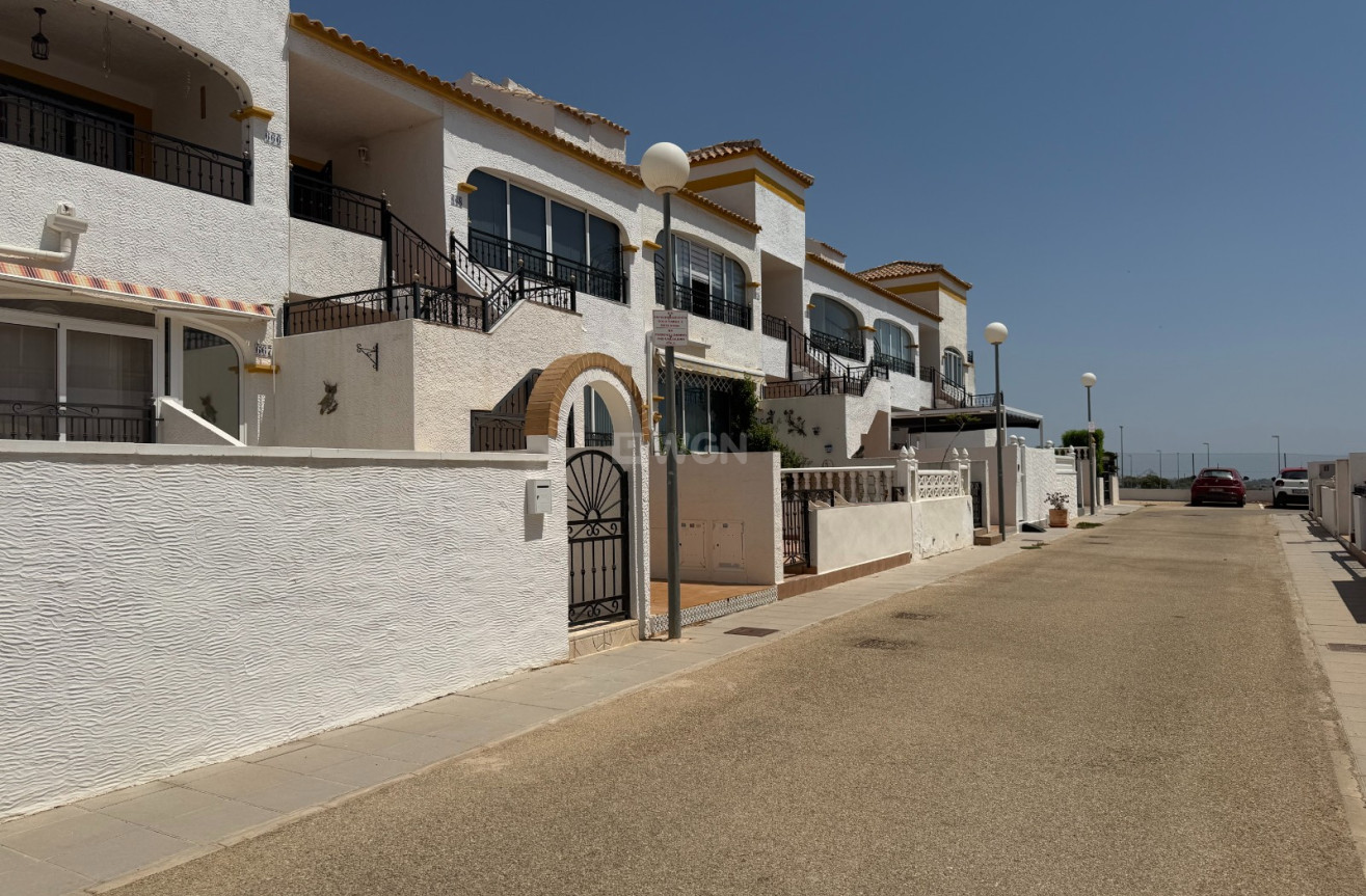 Odsprzedaż - Mieszkanie w bloku - Orihuela - Inland