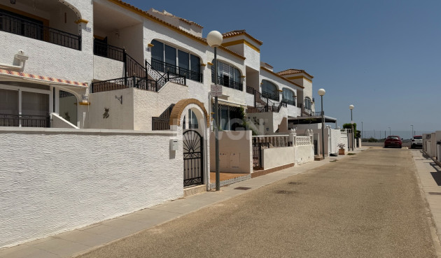 Odsprzedaż - Mieszkanie w bloku - Orihuela - Inland