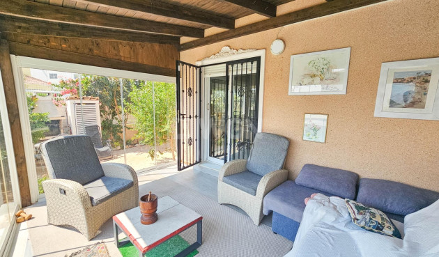 Odsprzedaż - Villa - Orihuela Costa - Cabo Roig