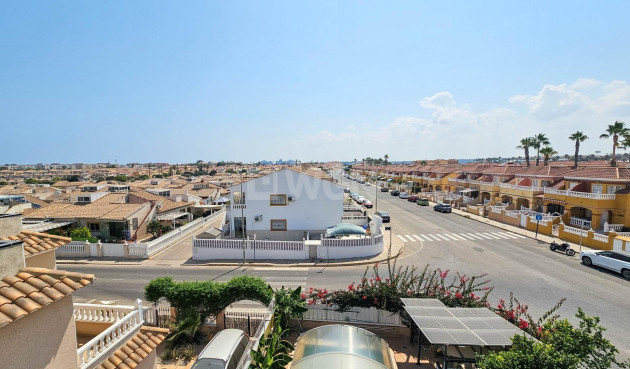 Odsprzedaż - Villa - Orihuela Costa - Cabo Roig