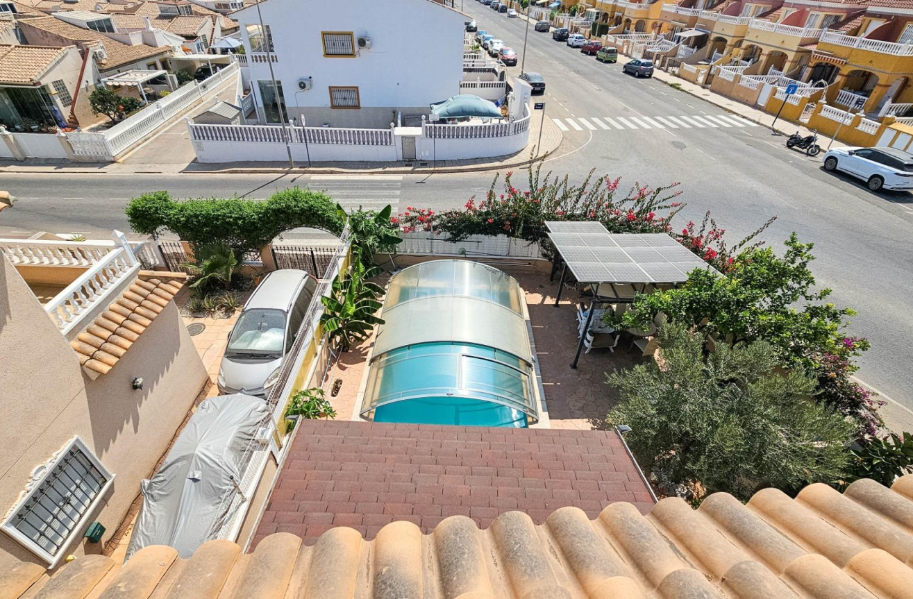 Odsprzedaż - Villa - Orihuela Costa - Cabo Roig