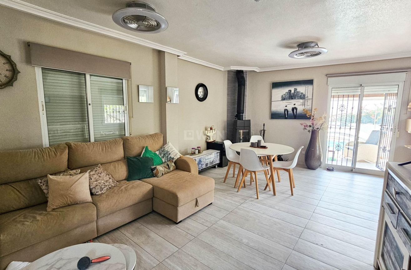 Odsprzedaż - Villa - Orihuela Costa - Cabo Roig