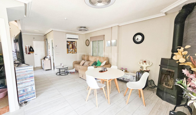 Odsprzedaż - Villa - Orihuela Costa - Cabo Roig