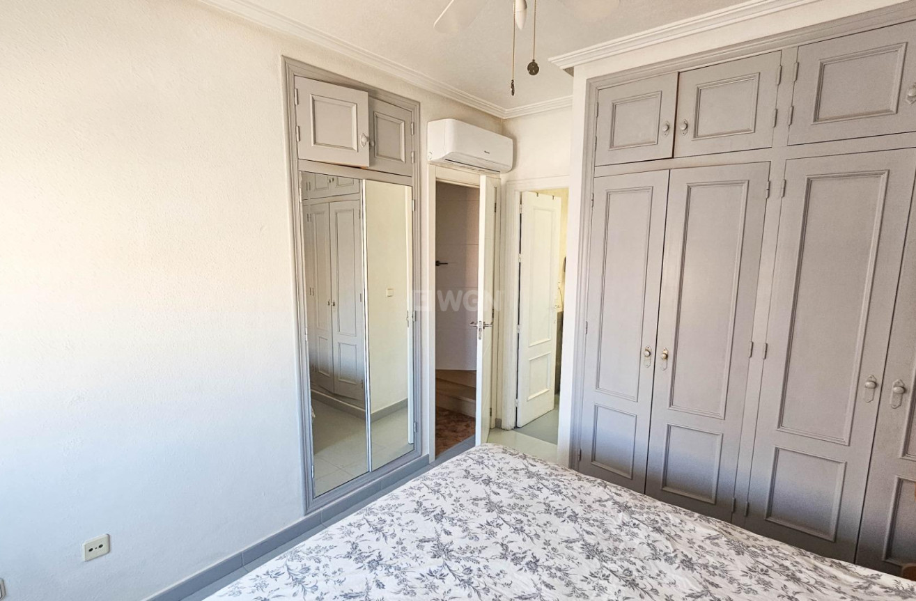 Odsprzedaż - Villa - Orihuela Costa - Cabo Roig