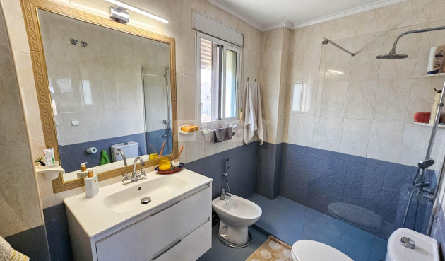 Odsprzedaż - Villa - Orihuela Costa - Cabo Roig