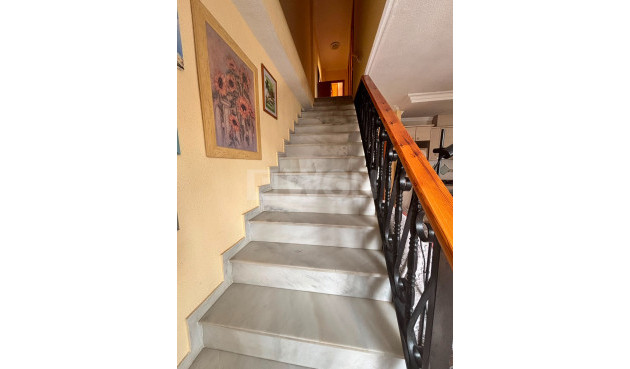 Resale - Apartment / flat - Torrevieja - Estacion De Autobuses