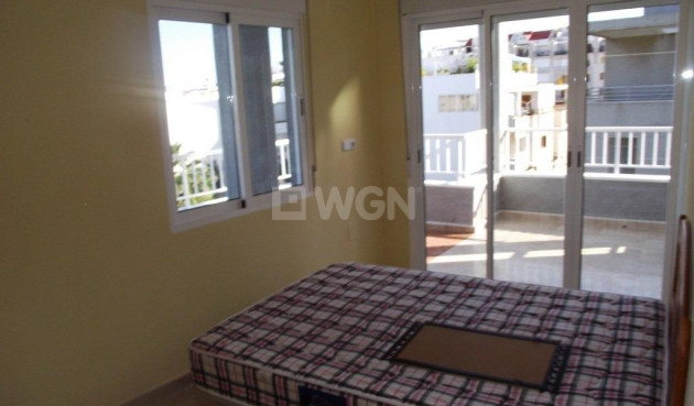 Resale - Apartment / flat - Torrevieja - Estacion De Autobuses