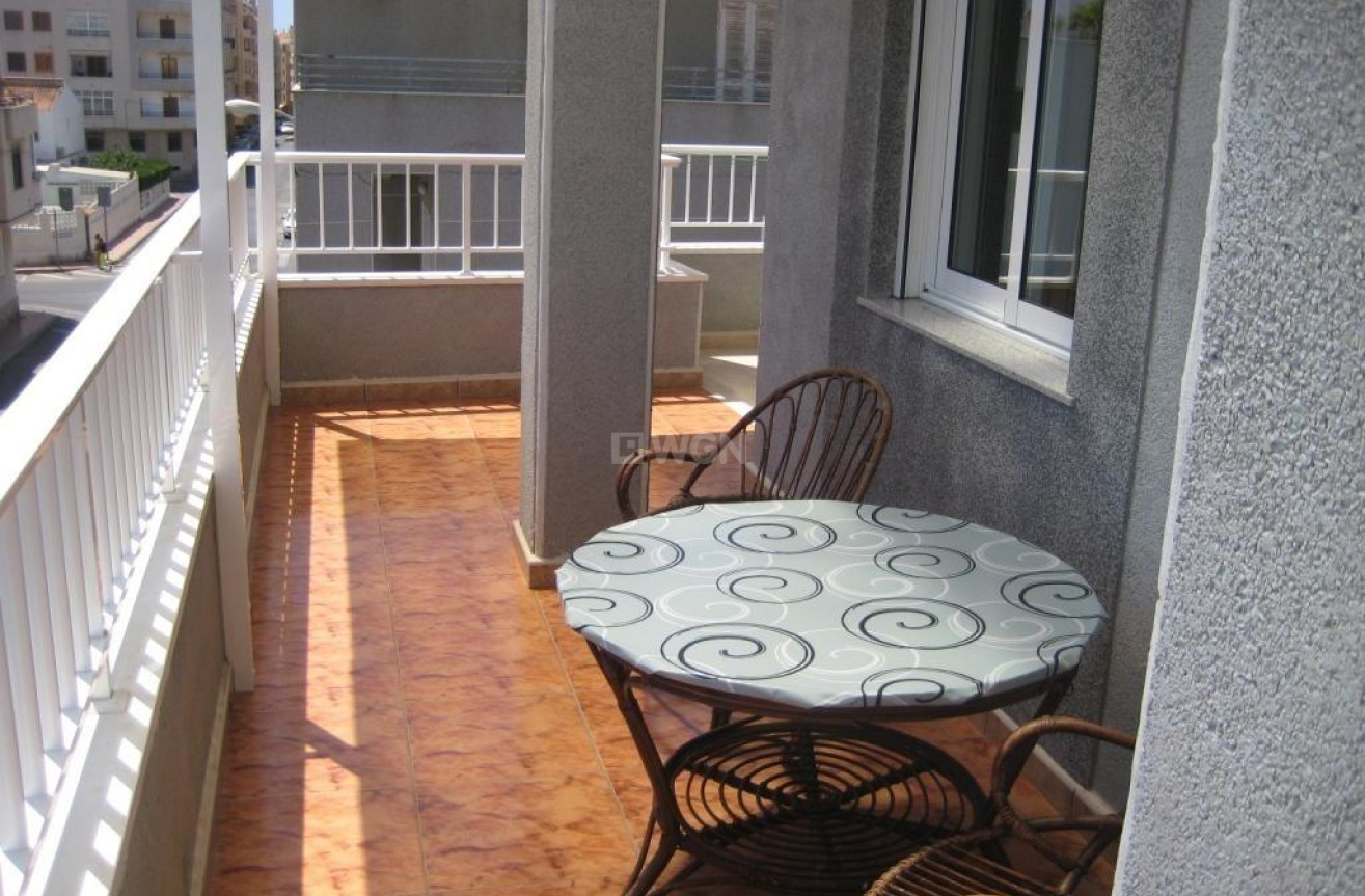 Resale - Apartment / flat - Torrevieja - Estacion De Autobuses