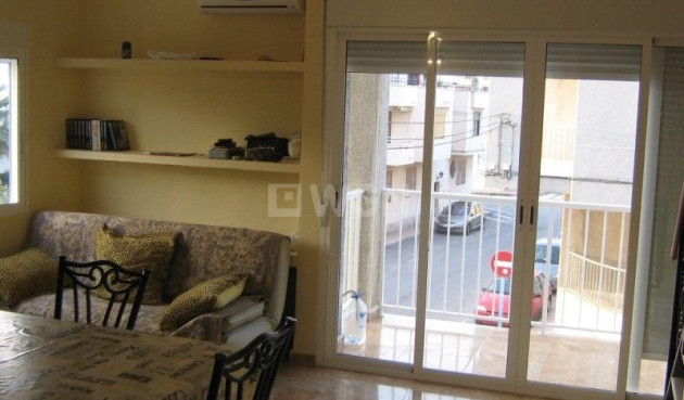 Resale - Apartment / flat - Torrevieja - Estacion De Autobuses