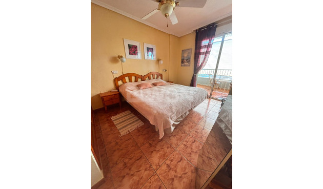 Resale - Apartment / flat - Torrevieja - Estacion De Autobuses