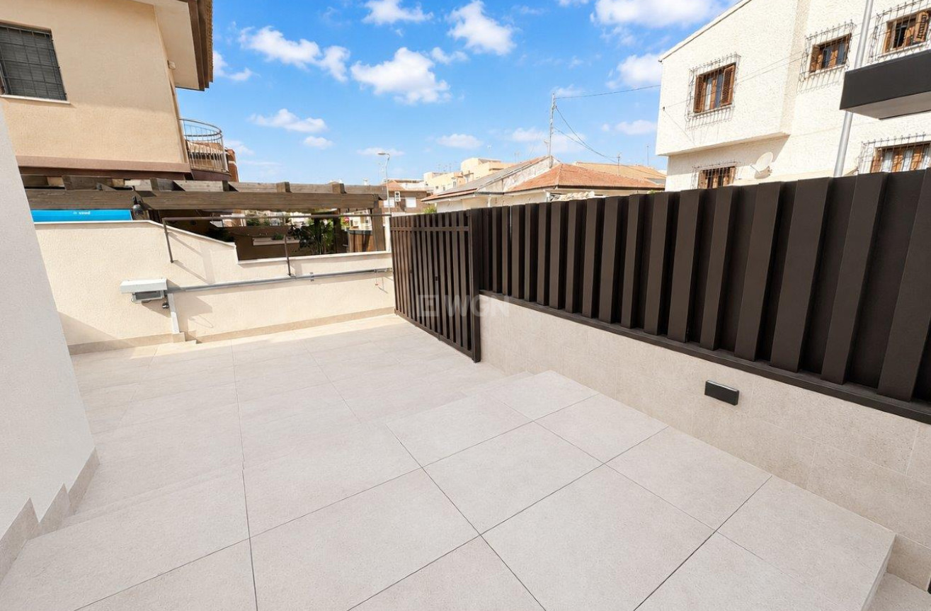 Odsprzedaż - Villa - Santiago de la ribera - Costa Calida