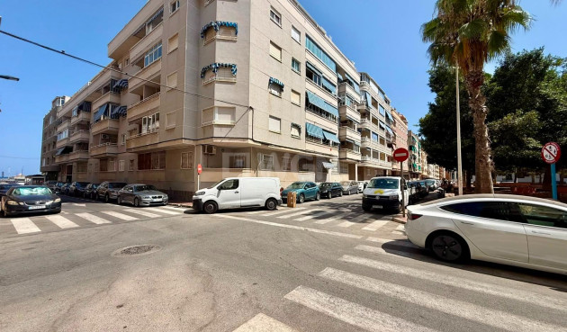 Reventa - Apartamento / piso - Torrevieja - Playa del Cura