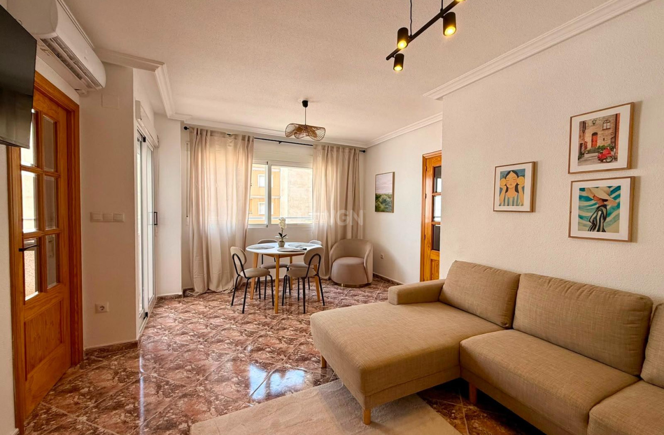 Reventa - Apartamento / piso - Torrevieja - Playa del Cura