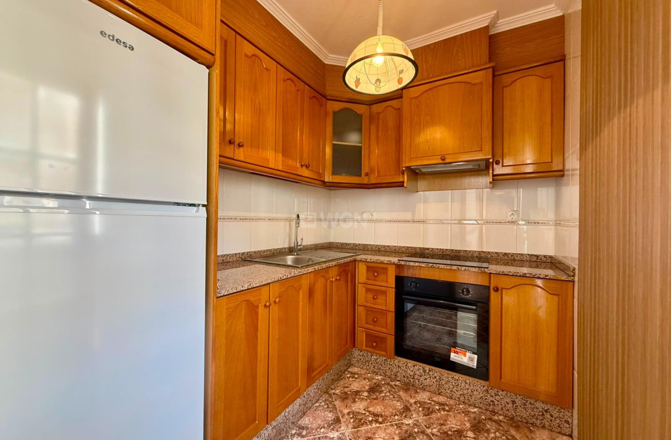 Reventa - Apartamento / piso - Torrevieja - Playa del Cura