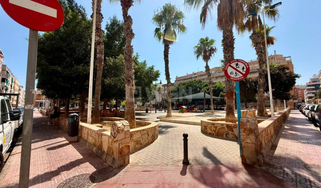 Reventa - Apartamento / piso - Torrevieja - Playa del Cura