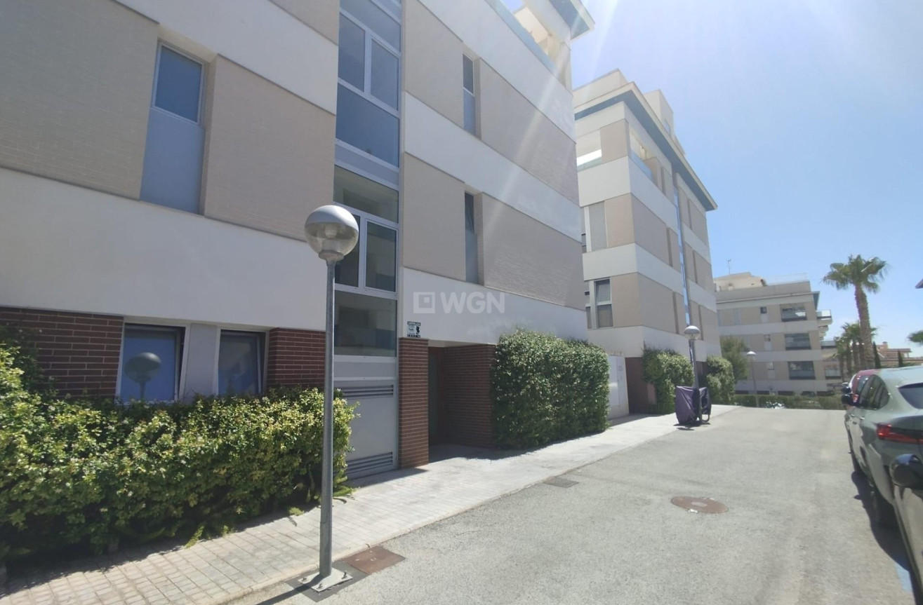Odsprzedaż - Mieszkanie w bloku - Orihuela Costa - Los Dolses