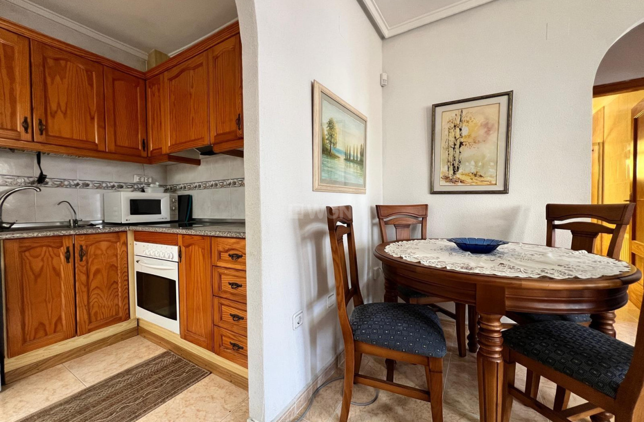 Odsprzedaż - Villa - Torrevieja - Torre La Mata