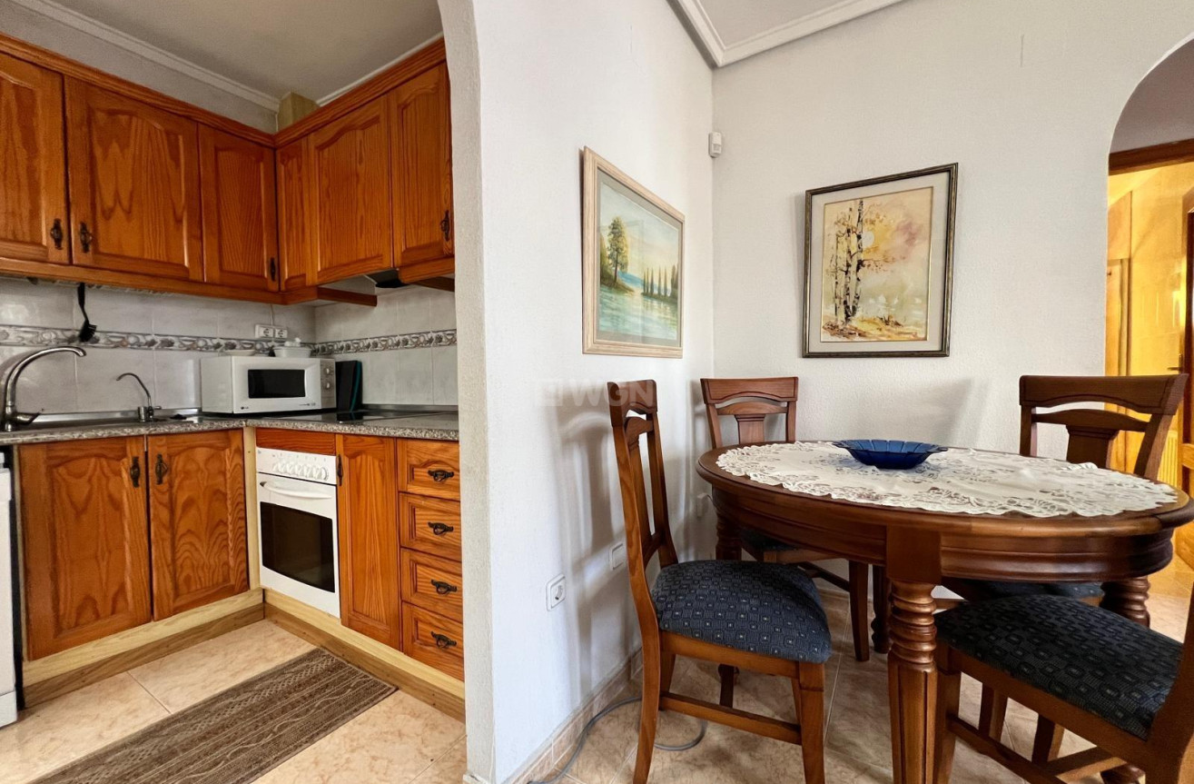 Odsprzedaż - Villa - Torrevieja - Torre La Mata